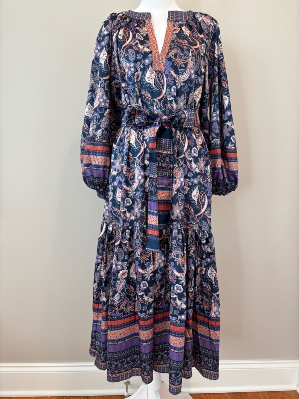 Current Air (Aveda) Dress EUC Women’s Small Looks great on! Worn three times.